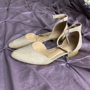 Suede flat